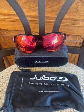 Julbo Aero Reactiv Photochromic Sport Sunglasses some scratches maybe